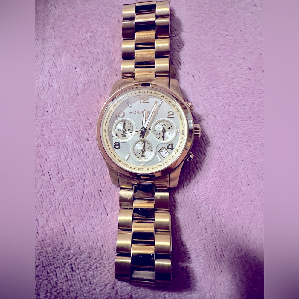 Michael Kors Watch - Gold in great condition!